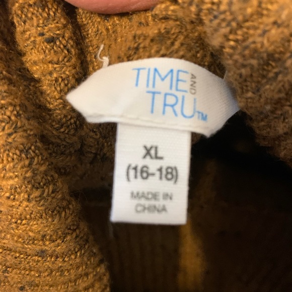 Time And true Women’s Sweater -Size 16/18 - Picture 3 of 3